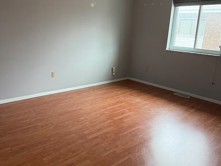 10328 Forest Brook Ln #F — Photo 6