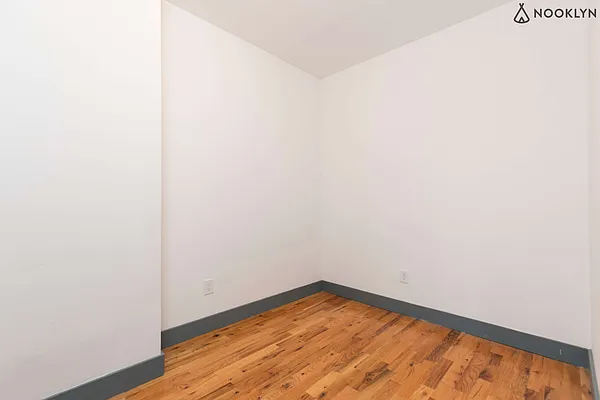 Rented by Nooklyn NYC LLC | media 40