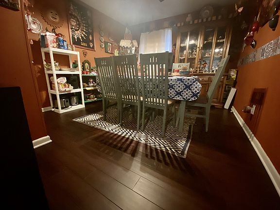 5th image of 100 Glenrose Cir