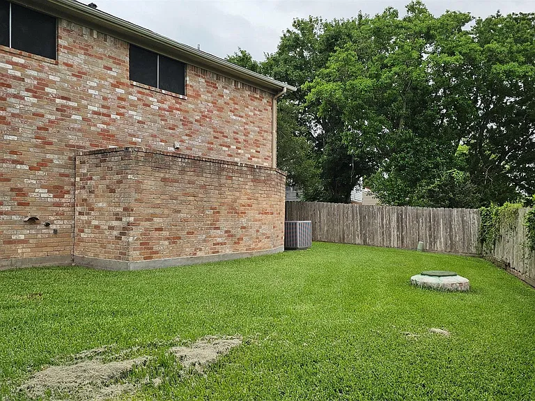 3607 Duncaster Dr — Photo 44