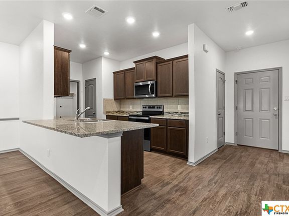 3rd image of 1769 Dryden Ave
