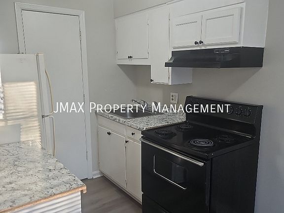 3rd image of 802 Westside Blvd NW APT 9