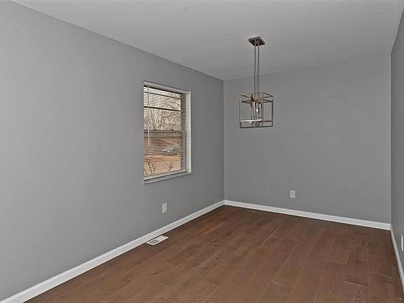 5th image of 212 E Pottle Ave
