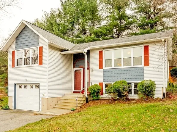 26 Mohican Lane, Bristol, CT 06010