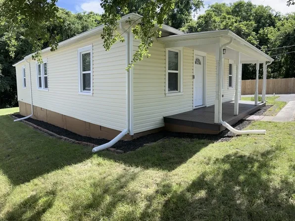 515 Graham Rd, Petersburg, VA 23805