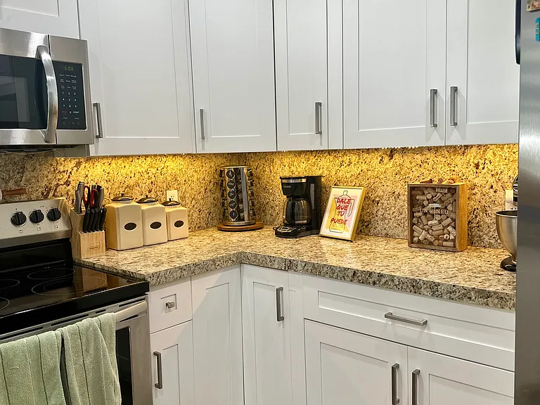 321 Tamiami Blvd — Photo 9