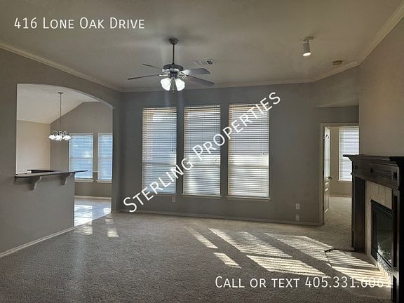 5th image of 416 Lone Oak Dr