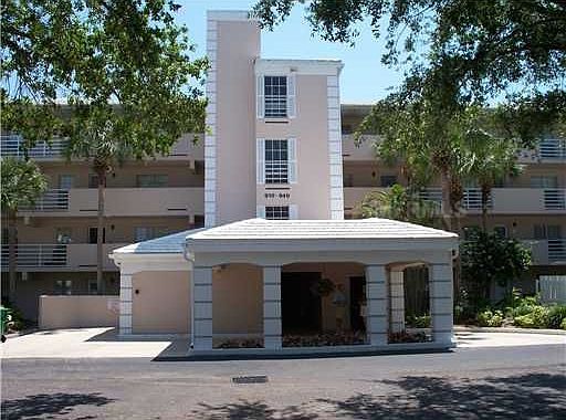 1st image of 936 Wexford Blvd #936