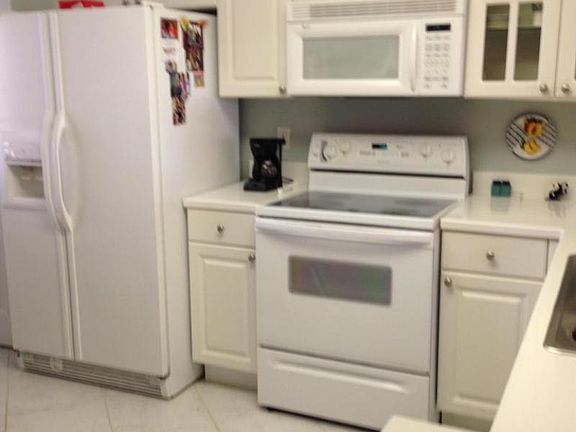 4th image of 12547 Imperial Isle Dr APT 404