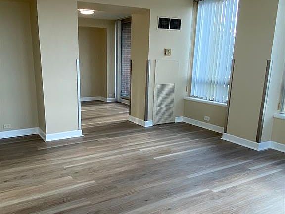 5th image of 3320 Spinnaker Ln Unit 21/5D