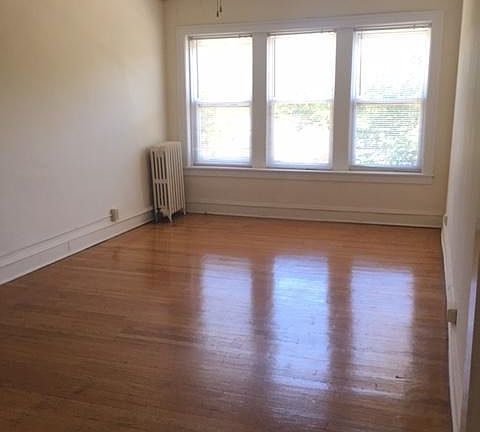 2nd image of 1423 Washington St #824