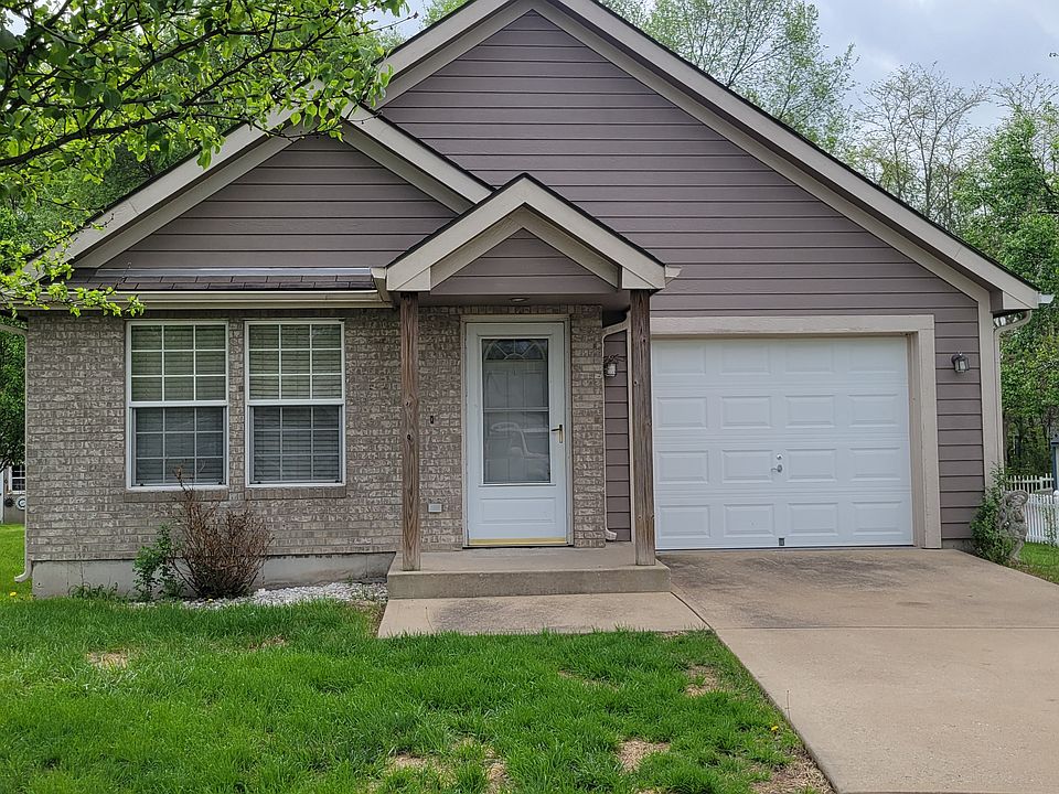 1st image of 1011 SW Blue Branch Dr