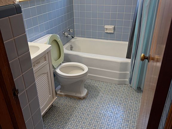 4th image of 1457 N Evanston Pl