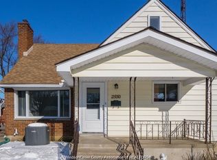 2550 Windermere Rd, Windsor, ON N8W2T4