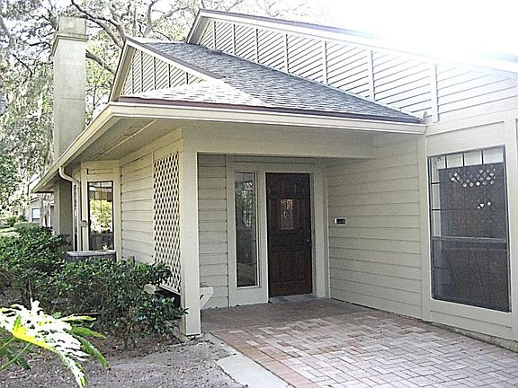 Front Porch and Entrance