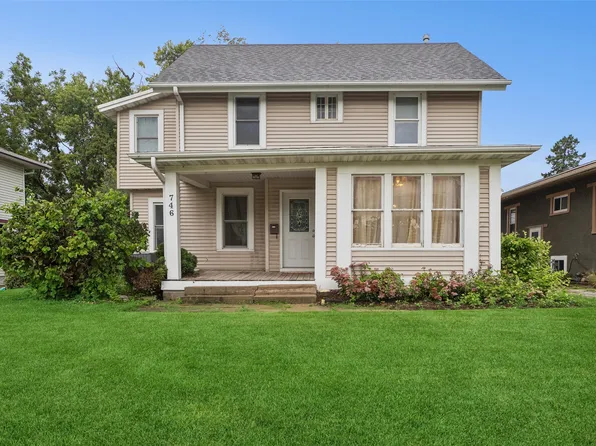 746 31st St, Des Moines, IA 50312