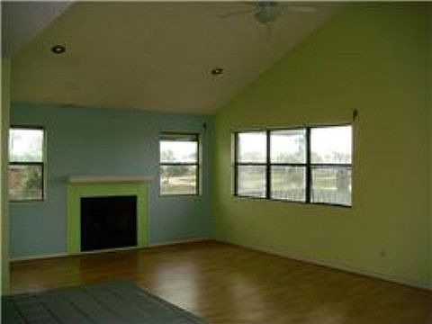 3rd image of 22511 Vista Del Mar
