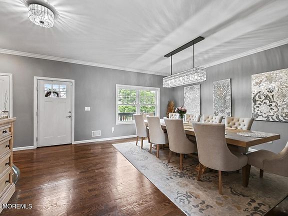 4th image of 424 Morningside Avenue