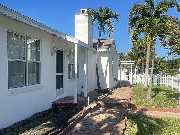 2nd image of 255 Foresteria Drive