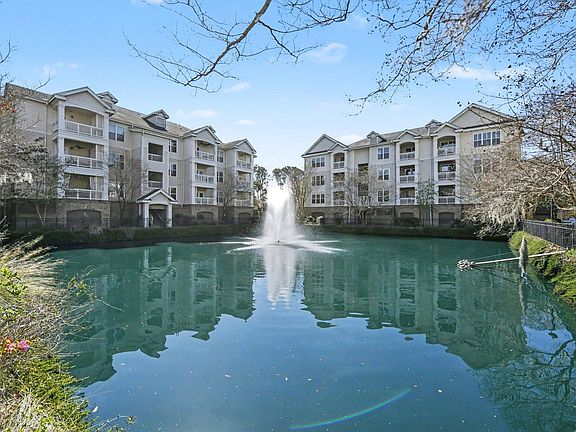 2nd image of 2244 Ashley Crossing Dr Unit 436