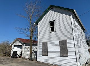 716 Sycamore Dr, Donora, PA 15033