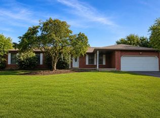 7094 Fayette Dr, West Jefferson, OH 43162