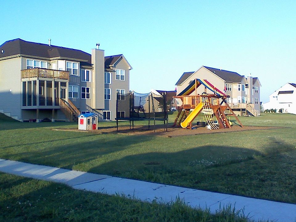 1st image of 5247 Greenshire Cir