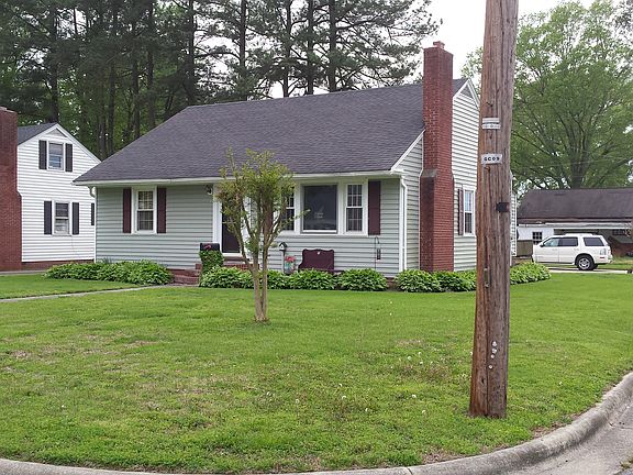 4th image of 919 Pembroke Ave N