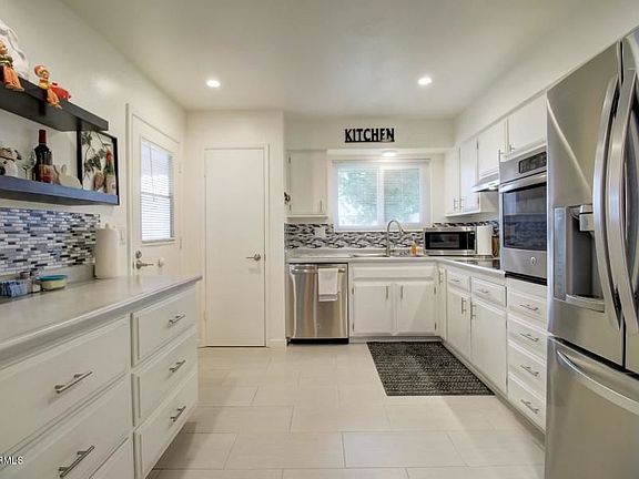 3rd image of 9415 N 109th Dr