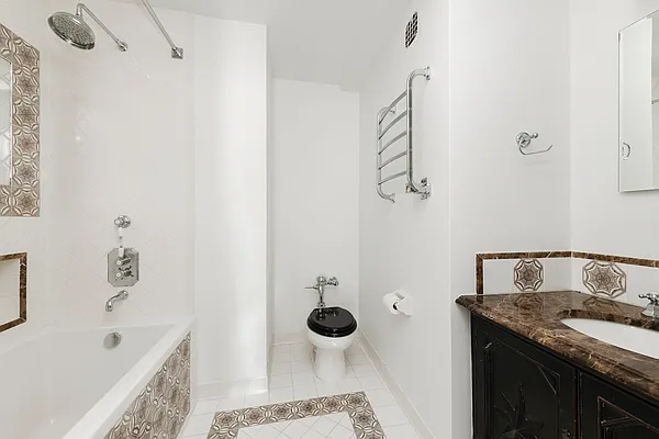 Rented by Compass | media 3