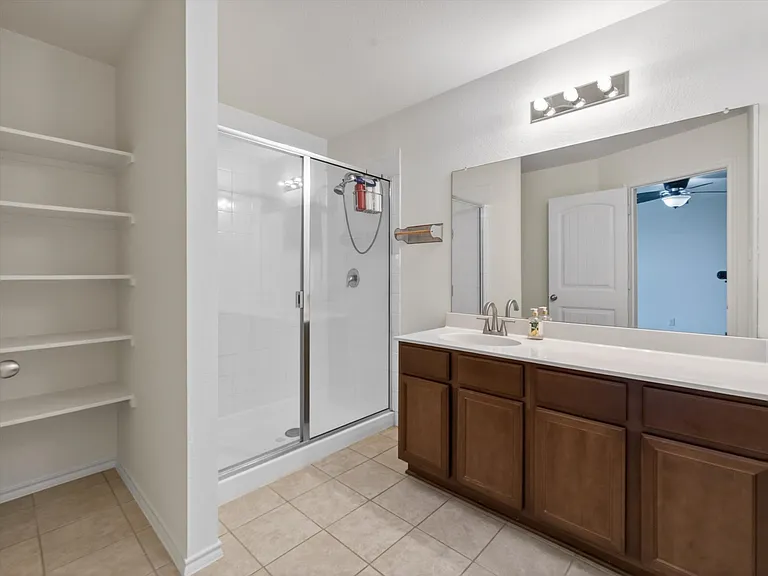 802 Platinum Dr — Photo 15