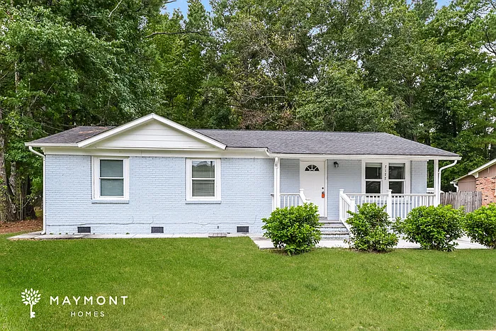 3 bed, 2.0 bath, 1075 sqft, $1,895 — Photo 3