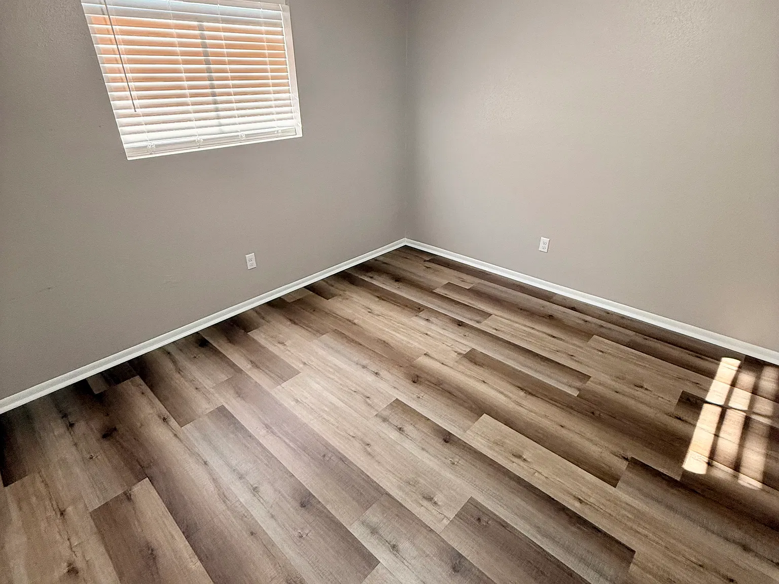 2 bed, 768 sqft, $995 — Photo 4