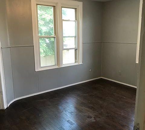 4th image of 854 Bridge St NW #2