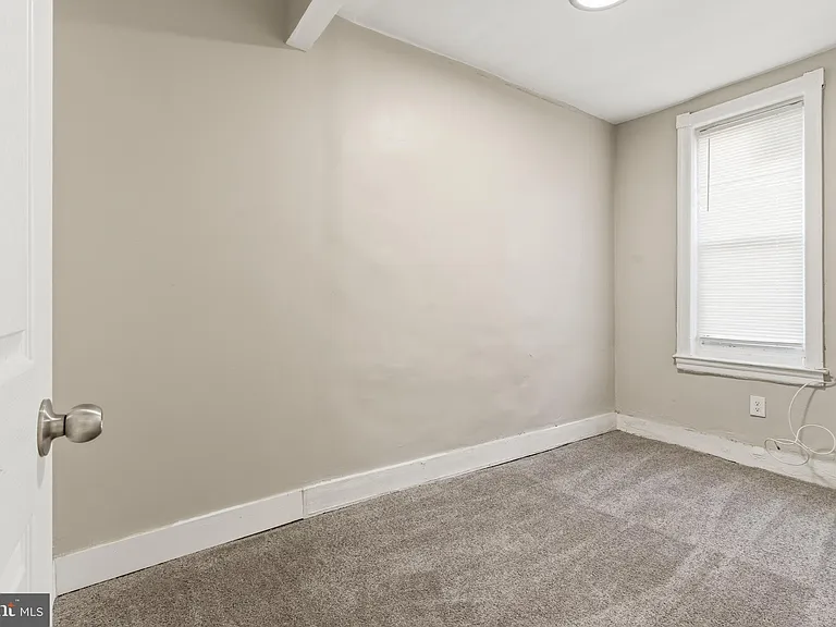 3906 N Delhi St — Photo 9