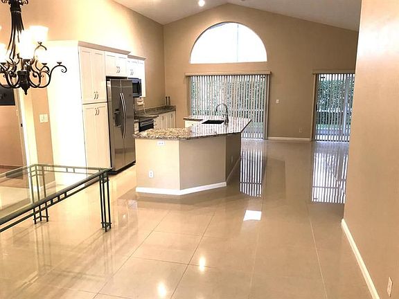 5th image of 7521 Ironbridge Cir