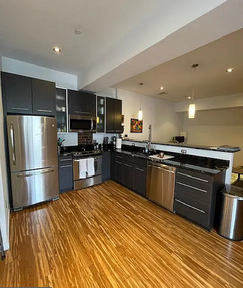 620 N Front St #2R — Photo 1