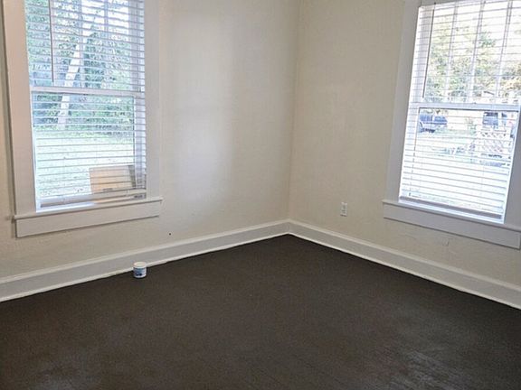 4th image of 3230 W Gonzalez St