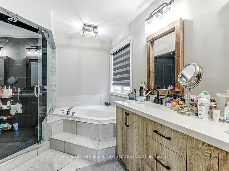 182 Fair St — Photo 25