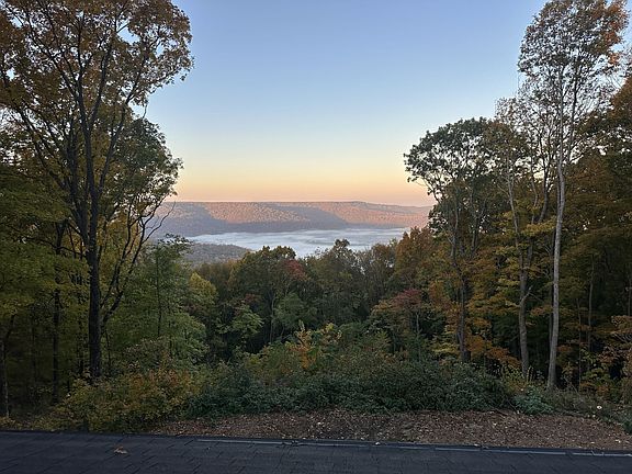 5th image of 900 Valley View Dr Lot 7