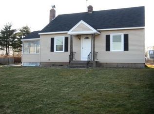 63 2nd St, Suffield, CT 06078