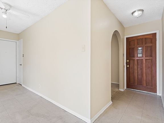 4th image of 4718 Casa Oro St