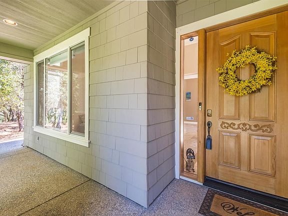 4th image of 11455 Red Fox Ct