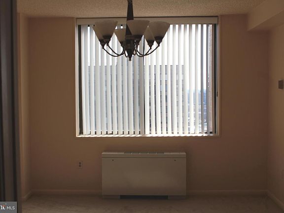5th image of 3701 S George Mason Dr Unit 2505N