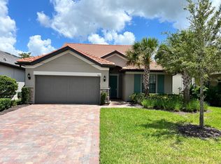9814 Everglades Dr, Naples, FL 34120