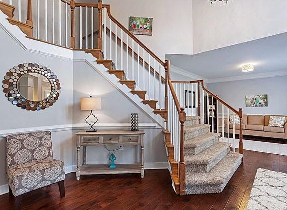 4th image of 6060 Brentmoor Dr