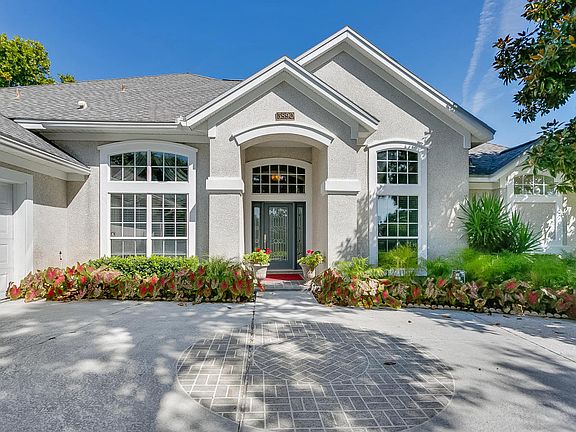 3rd image of 3890 Brampton Island Ct N