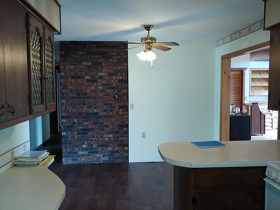 3rd image of 9394 Bolton Dr
