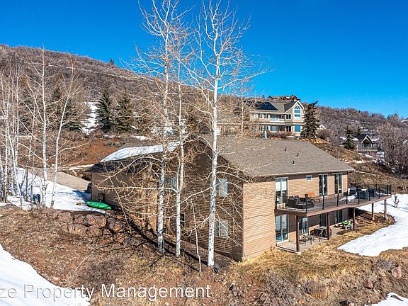 4th image of 8888 N Cove Dr
