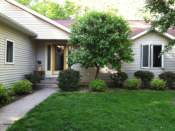 2nd image of 3940 Josie Ln
